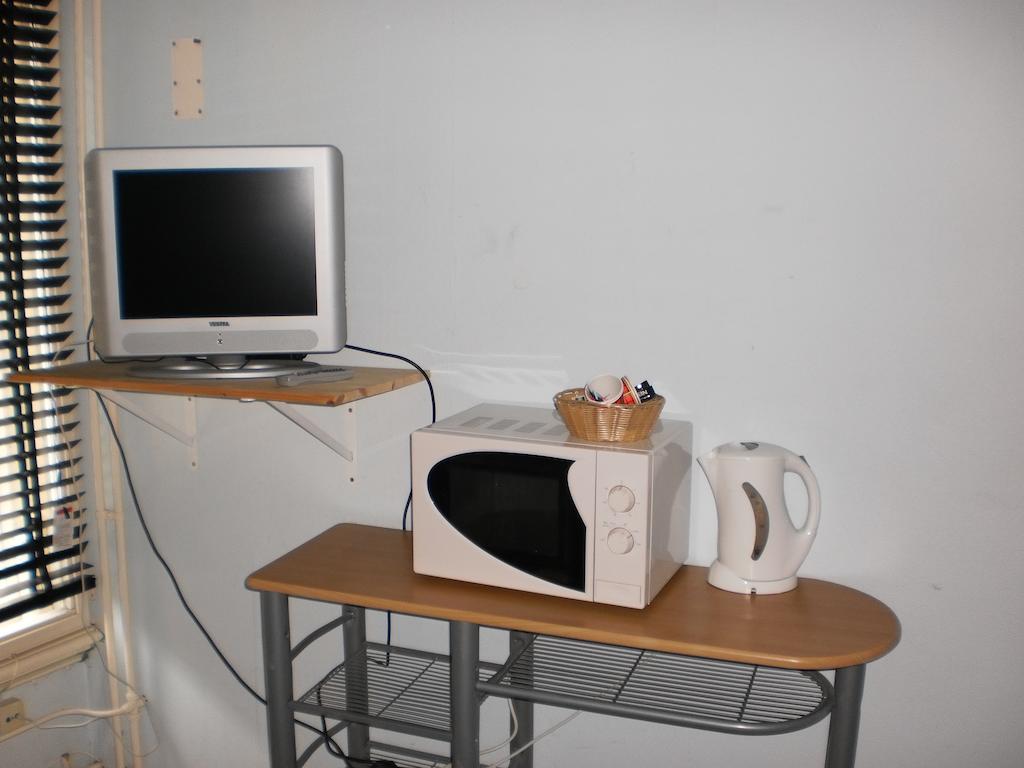 Hostel Pension Tivoli Хронинген Екстериор снимка