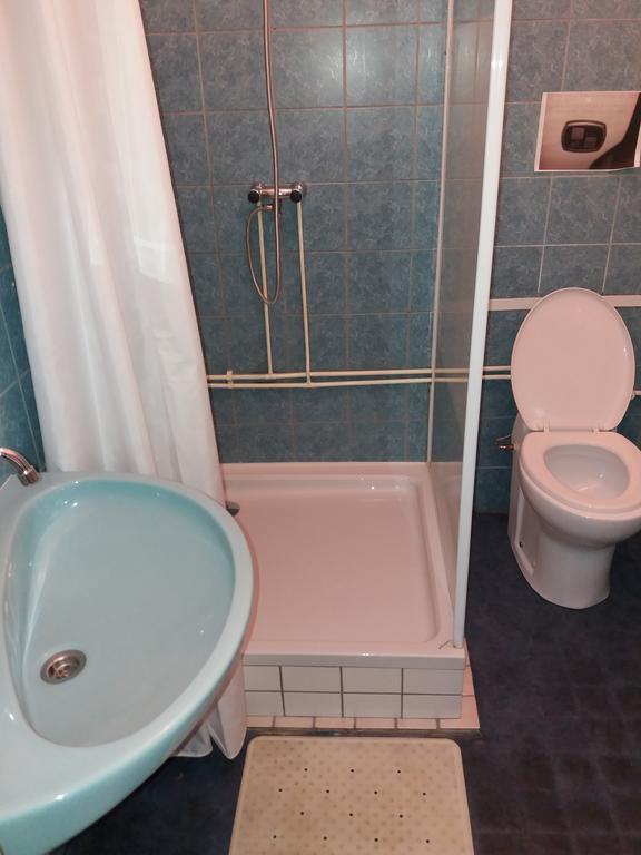 Hostel Pension Tivoli Хронинген Екстериор снимка