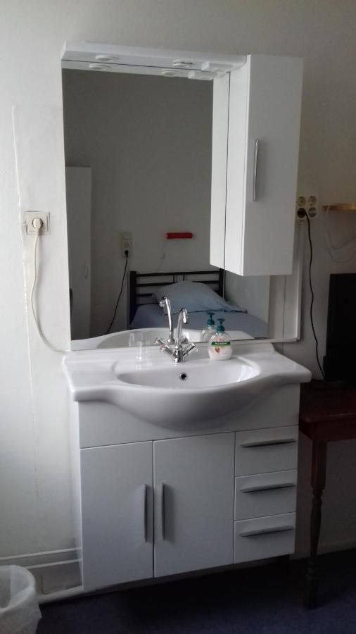 Hostel Pension Tivoli Хронинген Екстериор снимка